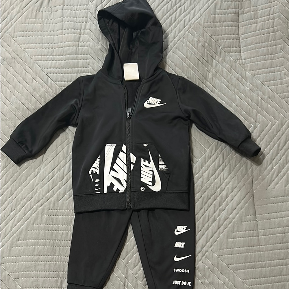 Nike Black Hoodie and Jogger Set
